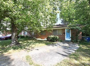 9983-9985 Fox Hall Ct, Saint Ann, MO 63074