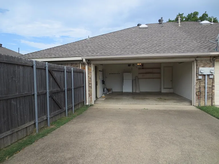 1704 Nest Pl — Photo 12