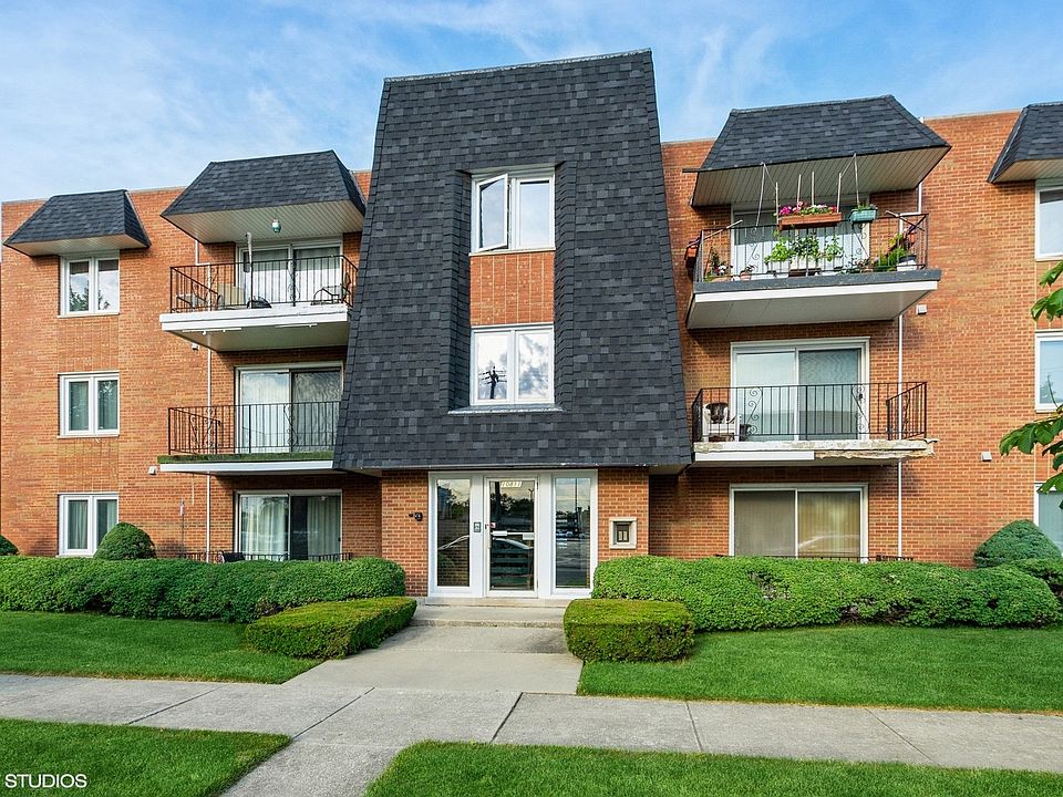 1st image of 10811 S Keating Ave APT 3NE
