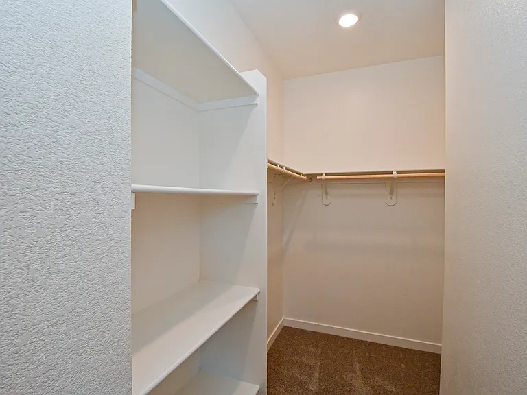 1016 Middle Gate Rd — Photo 23