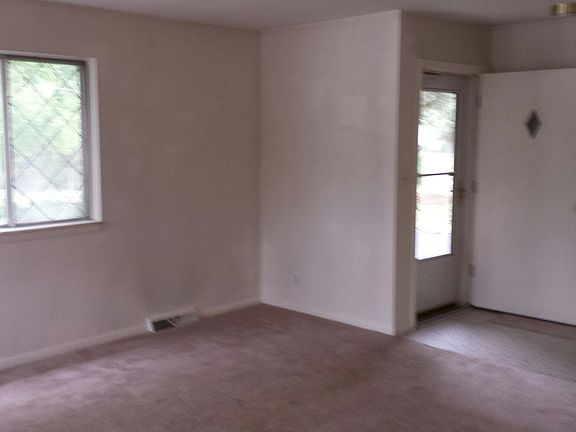 5th image of 316 E Woodlawn Pl