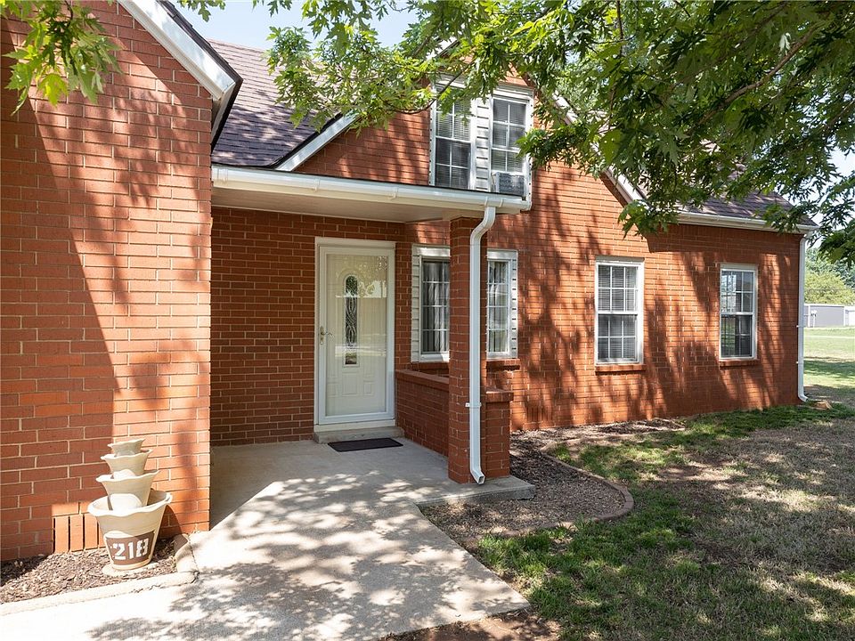 218 N 5th St, Thomas, OK 73669 Zillow