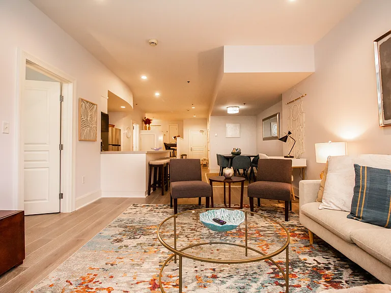 1387 Washington St #203 — Photo 7