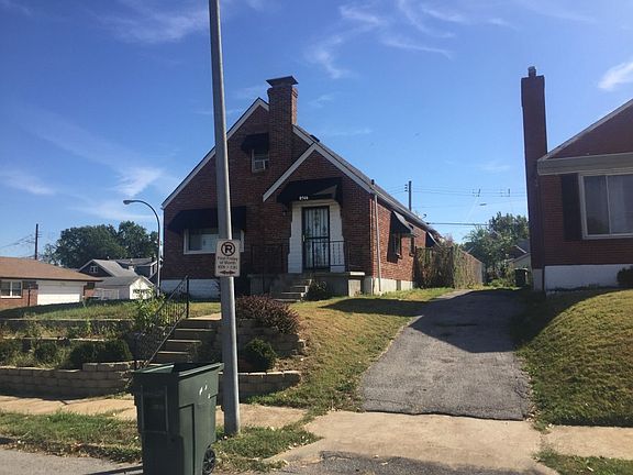 3rd image of 8746 Park Ln