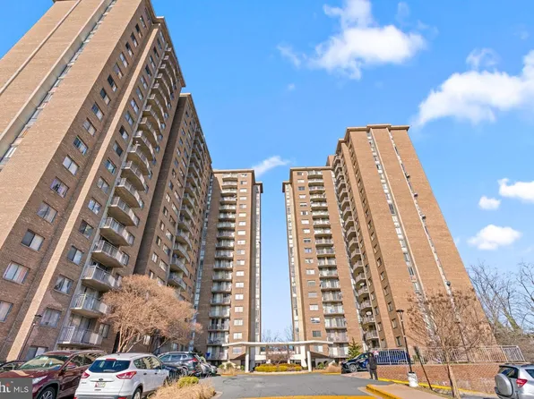 1836 Metzerott Rd APT 215, Hyattsville, MD 20783