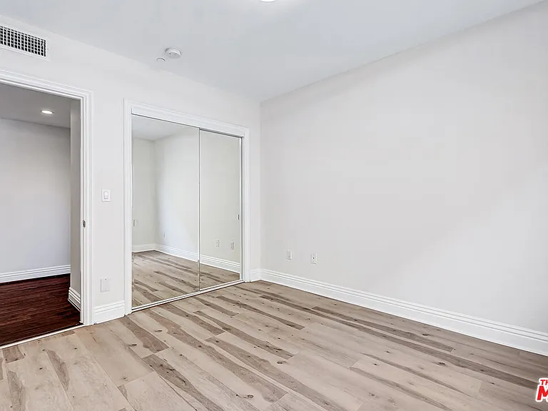 1520 S Shenandoah St #304 — Photo 24