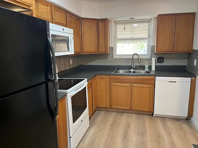 234 Marilyn Estates Dr — Photo 5