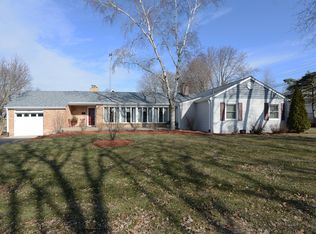 1001 N Division St, Harvard, IL 60033