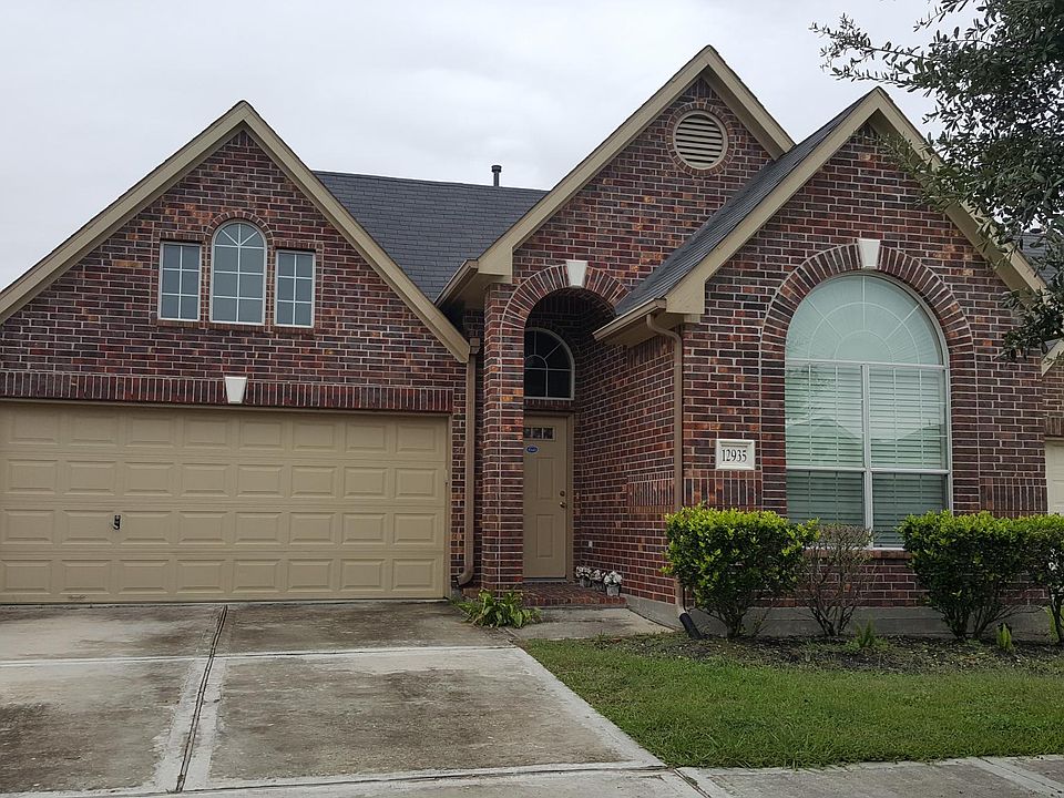 1st image of 12935 Echo Landing Dr