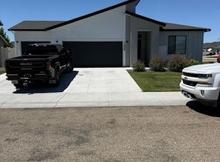 15659 Bateleur Ave, Nampa, ID 83651