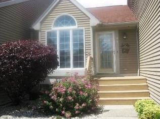 41 Willow Pond Dr E, Saginaw, MI