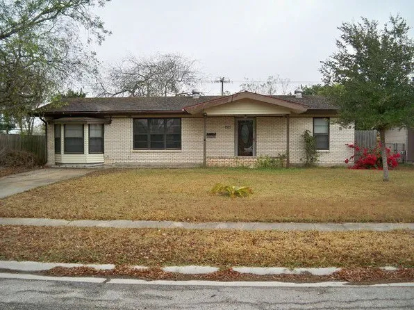 202 Otis St, Kingsville, TX 78363