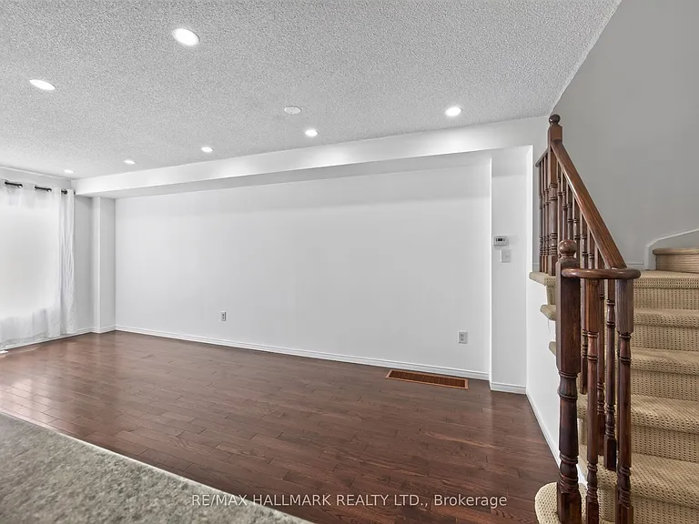 10 Linnell St — Photo 23