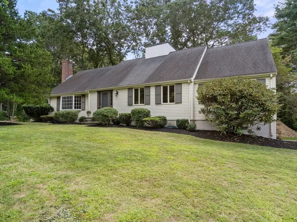 36 Yorkshire Rd, Dover, MA 02030