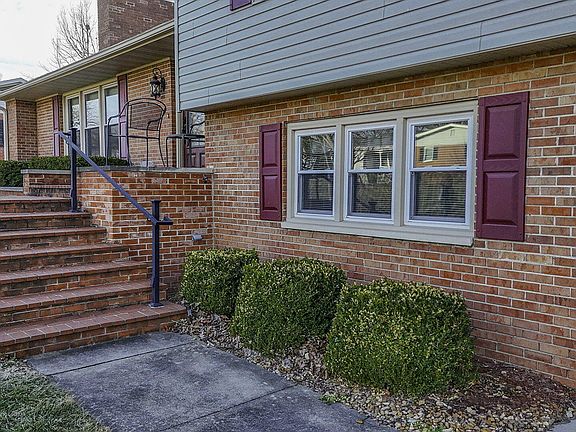 4th image of 1211 Kent Rd