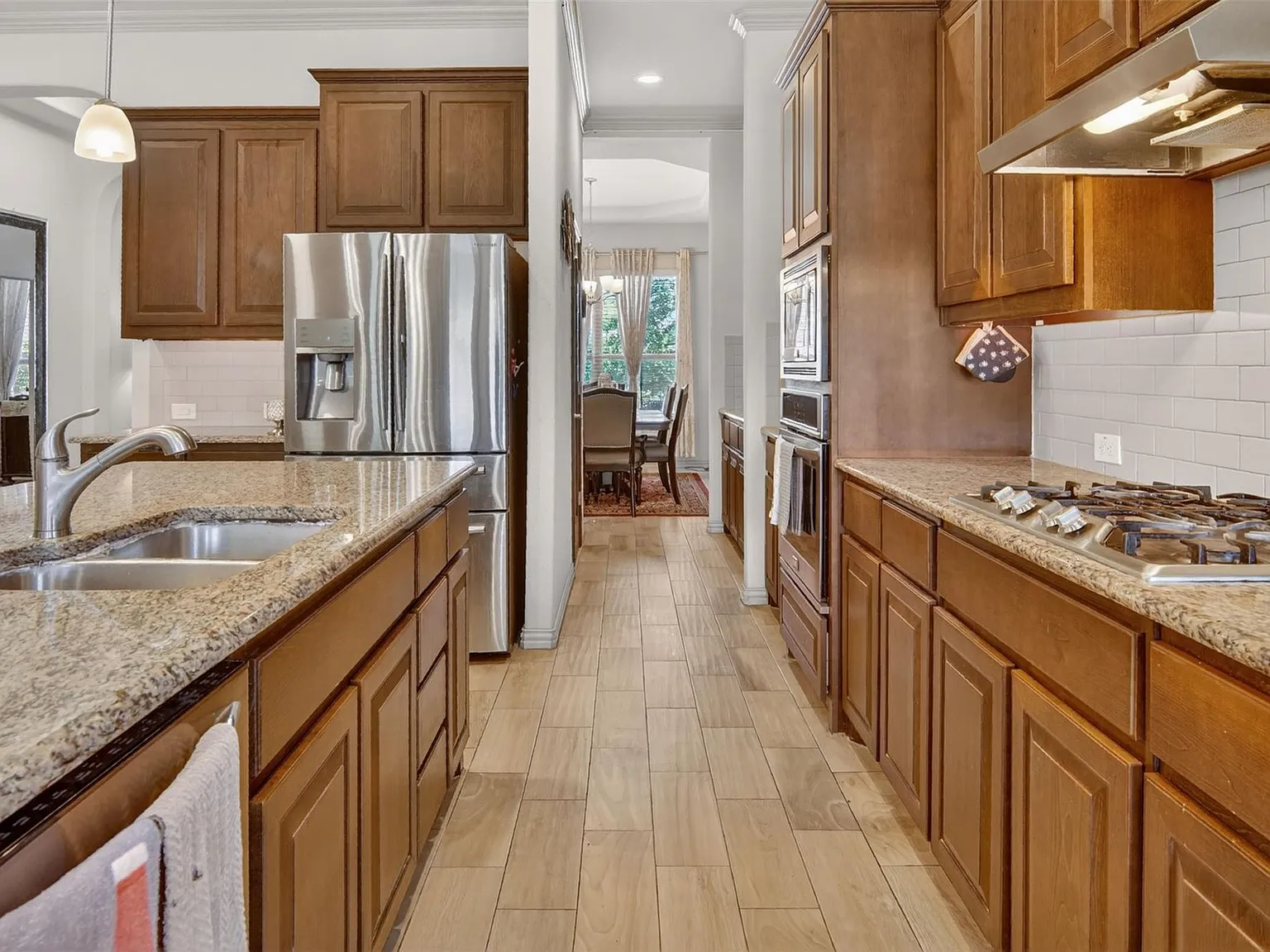 4 bed, 2846 sqft, $3,700 — Photo 4