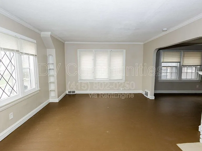 3579 Riedham Rd #UP — Photo 2