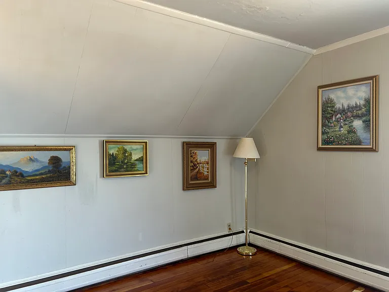 1257 Queen St #2 — Photo 8