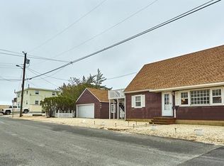 202 E 22nd St, Brant Beach, NJ 08008