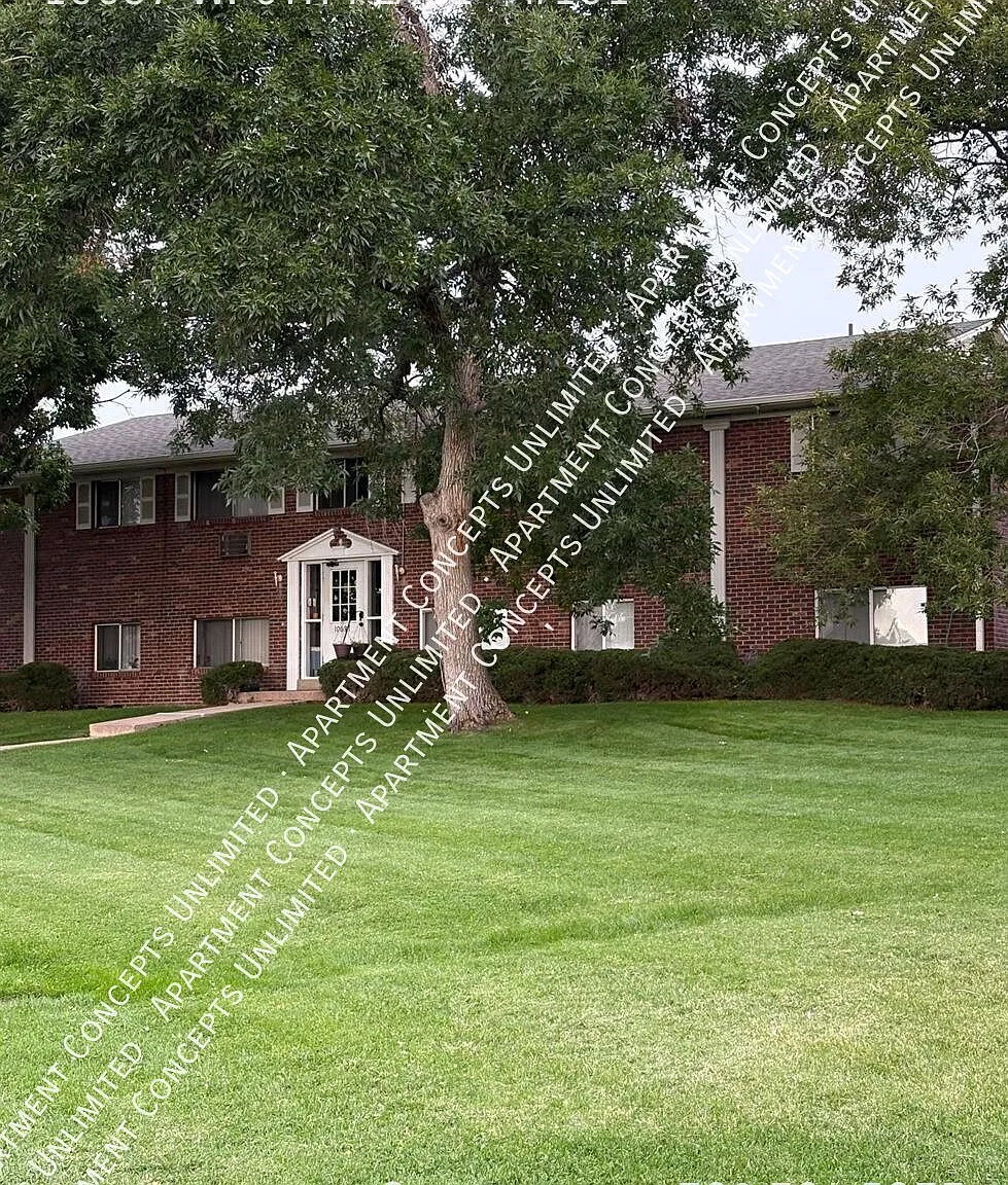 10637 W 6th Pl — Photo 2