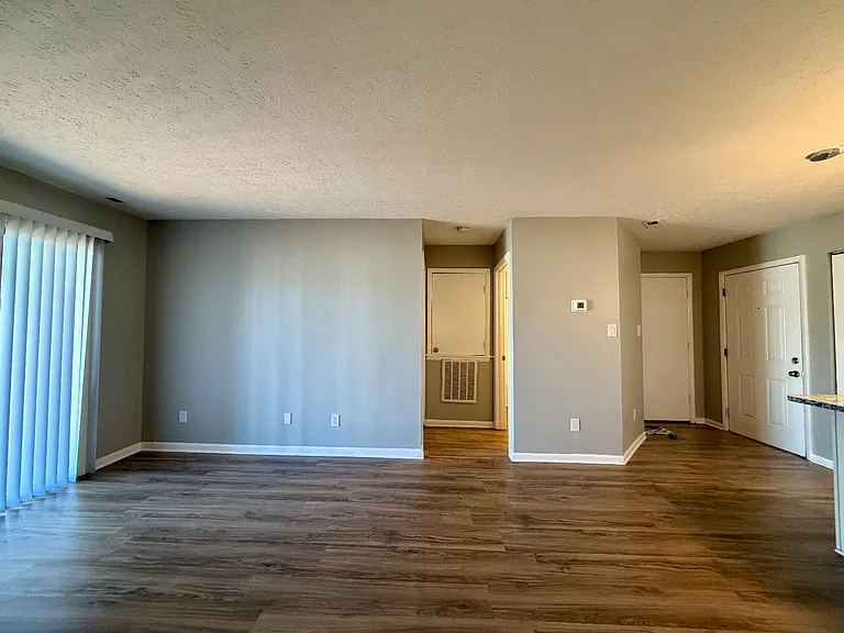 Unit Photo