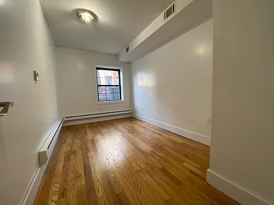 Rented by Nooklyn NYC LLC | media 29