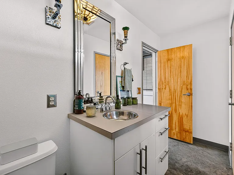 4801 S Congress Ave #H1 — Photo 21