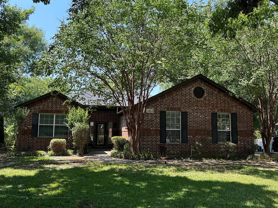 1st image of 614 Ravenwood Dr