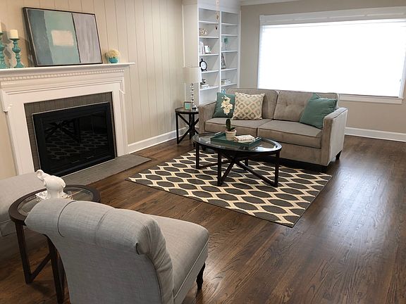 Built-in bookshelves!