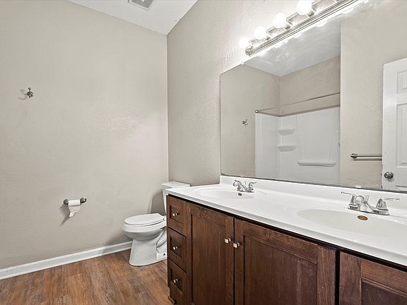 5th image of 10383 Parkview Ave