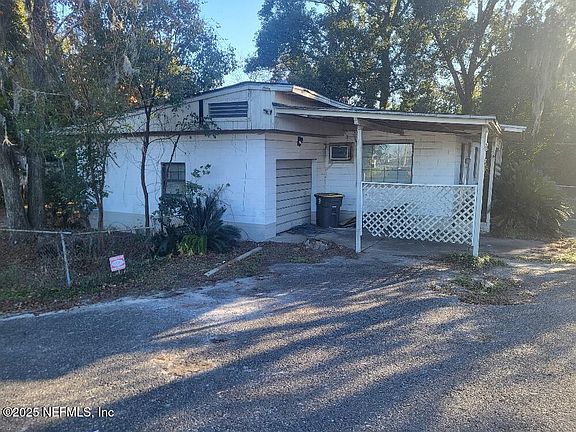 2nd image of 3505 BLANDING Boulevard