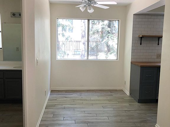 4th image of 7320 Balboa Blvd Unit 134