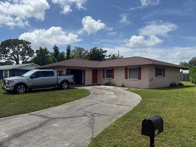 3012 Bucida Dr