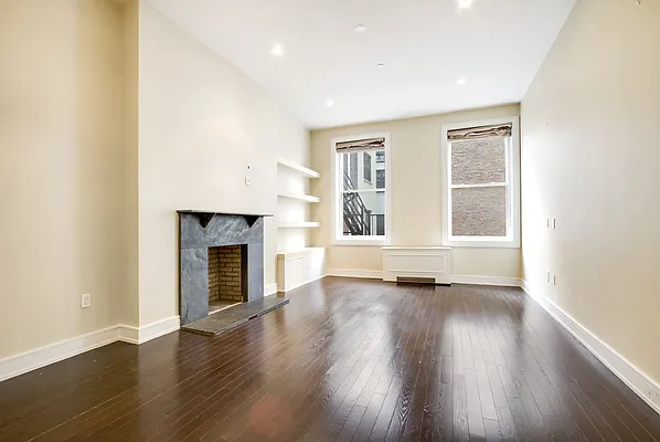 Rented by Compass | media 21