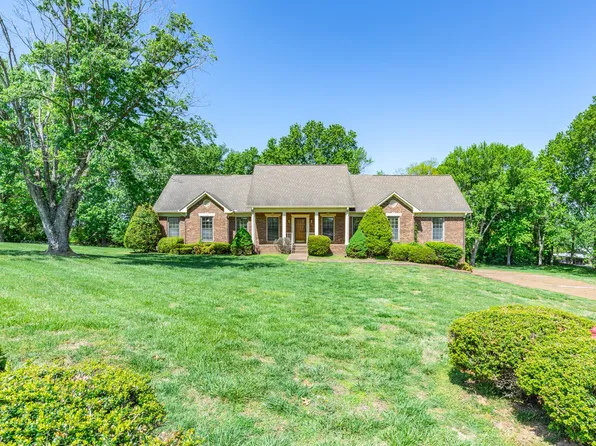 325 Clearview Dr, Springfield, TN 37172