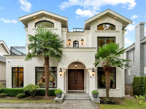 4077 W 13th Ave, Vancouver, BC V6R 2T3