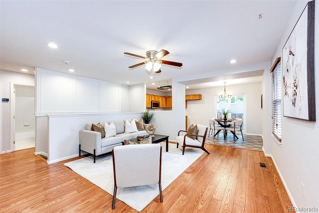 4 bed, 2000 sqft, $2,975 — Photo 4