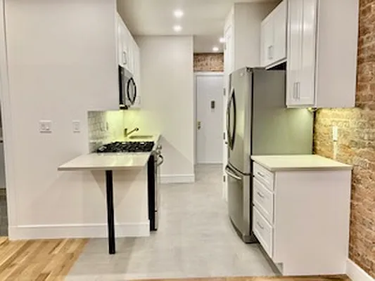 Rented by Corcoran | media 18