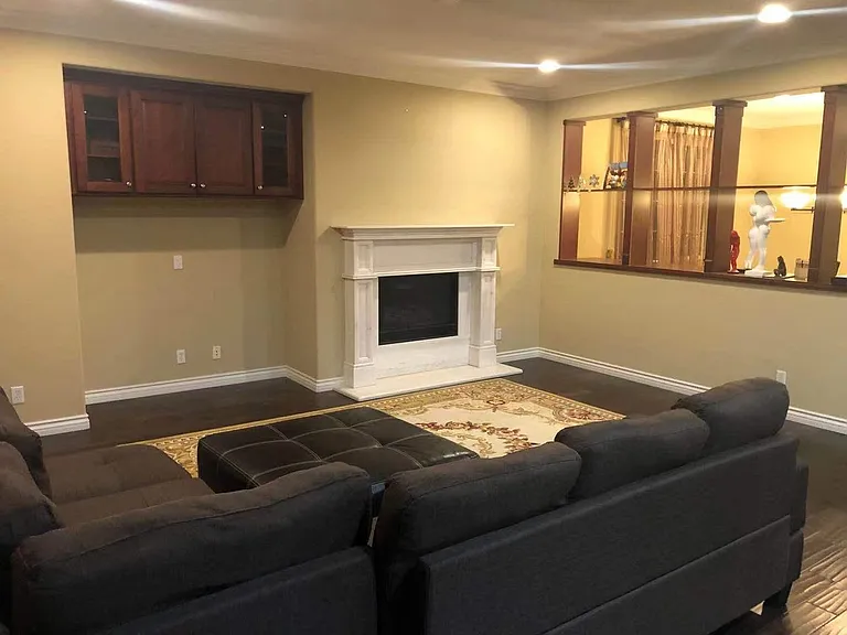 15758 Cortland Ave — Photo 3