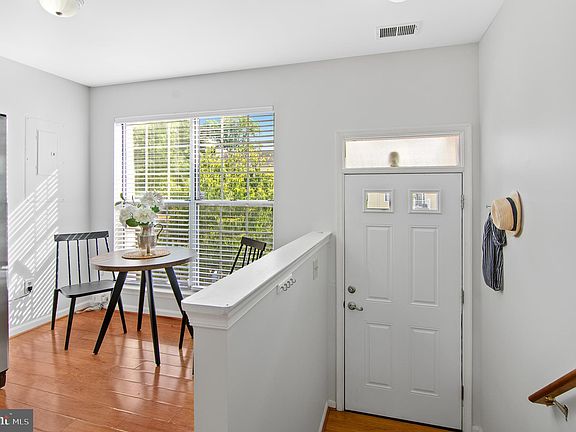 4th image of 1408 Nestlewood Ct