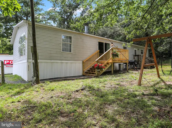 2190 Needmore Rd, Martinsburg, WV 25403