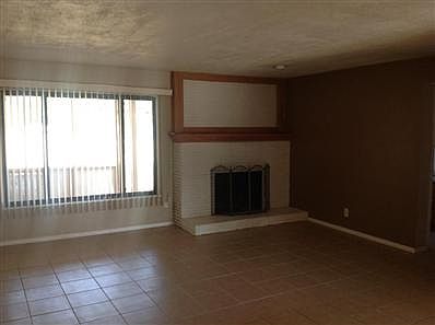 3rd image of 1217 Kentucky St NE