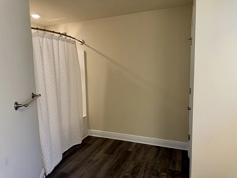5049 Quarter Deck St — Photo 27