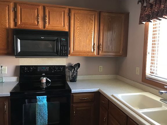 nice bright kitchen