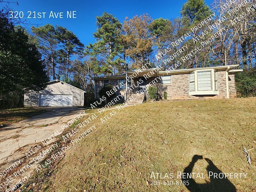 1st image of 320 21st Ave NE