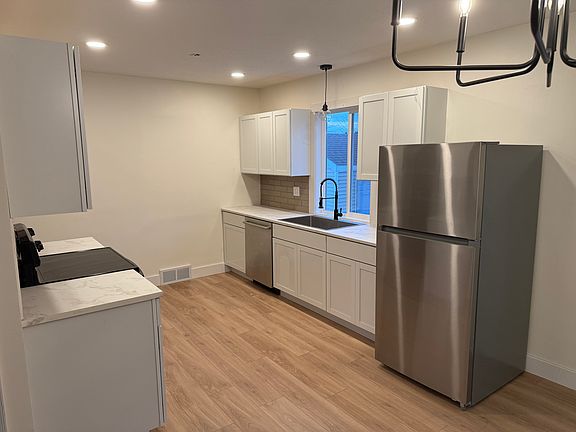 2nd image of 1013 S 1st Ave