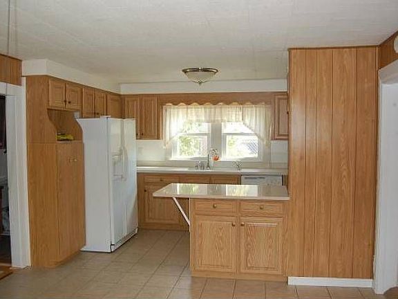 Kitchen view from DR