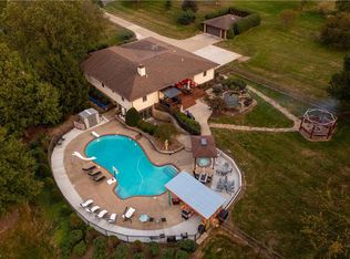 1562 Swigart Rd, Barberton, OH 44203