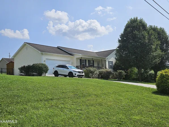 190 Clover Cir, Jacksboro, TN 37757