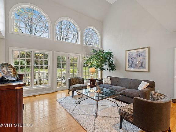 4th image of 2534 S Monticello Pl